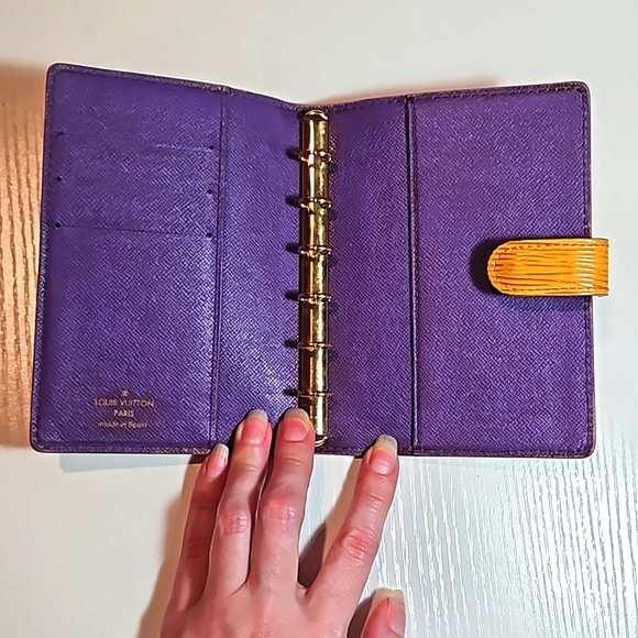 Authentic Vintage Louis Vuitton Small Ring Yellow EPI Agenda Cover - Picture 4 of 8